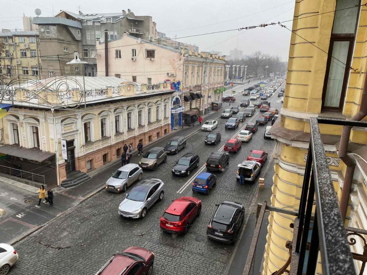 Хостел Мажор Kharkov Luaran gambar